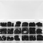 125-OS. LÄBIVIIGU KUMMIRÕNGASTE+AVAKORKIDE KOMPLEKT TRIUMF