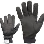 352-8 SÜNTEETILISEST NAHAST FLIISVOODRIGA TÖÖKINDAD M+